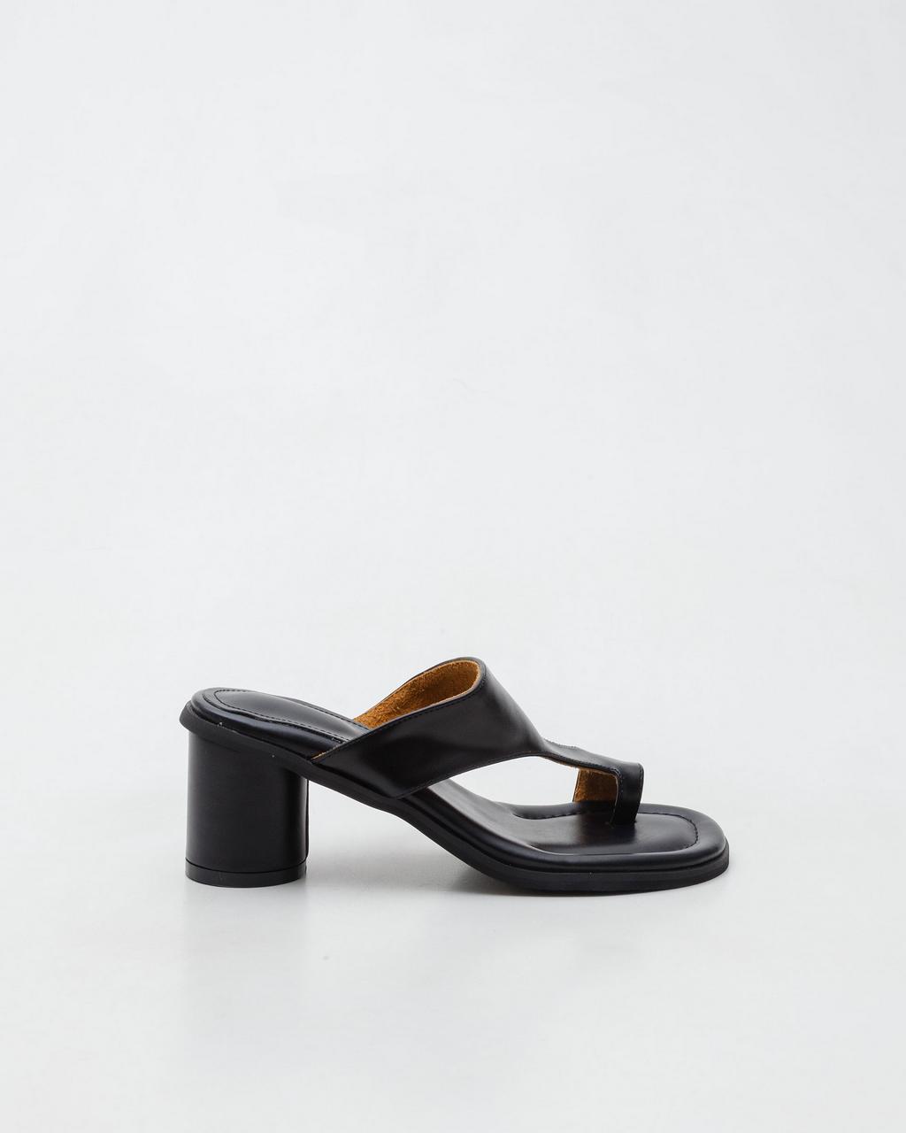 Sprout - Black()