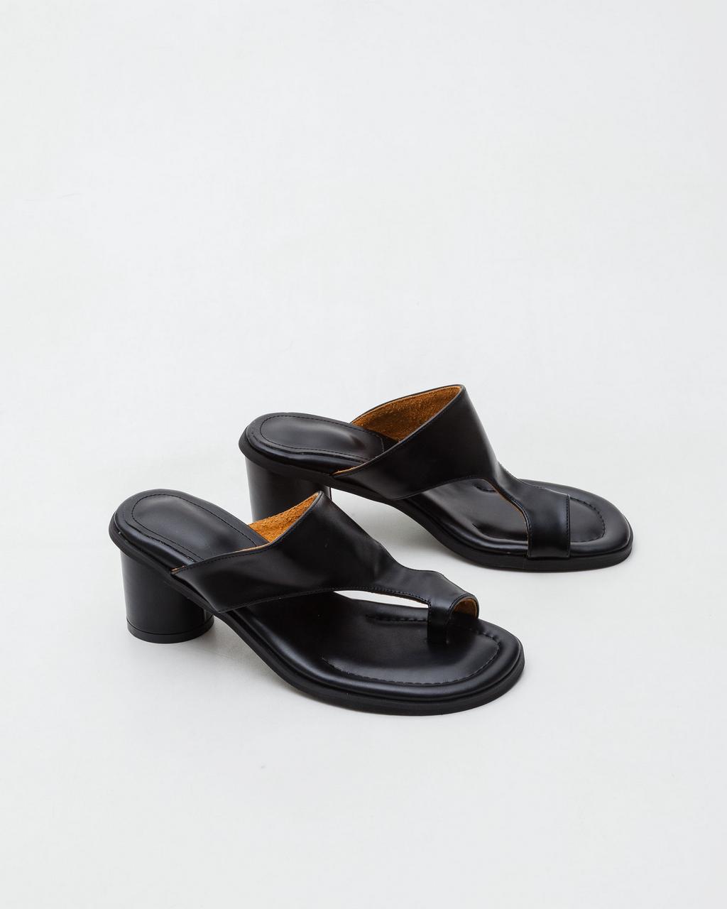 Sprout - Black()
