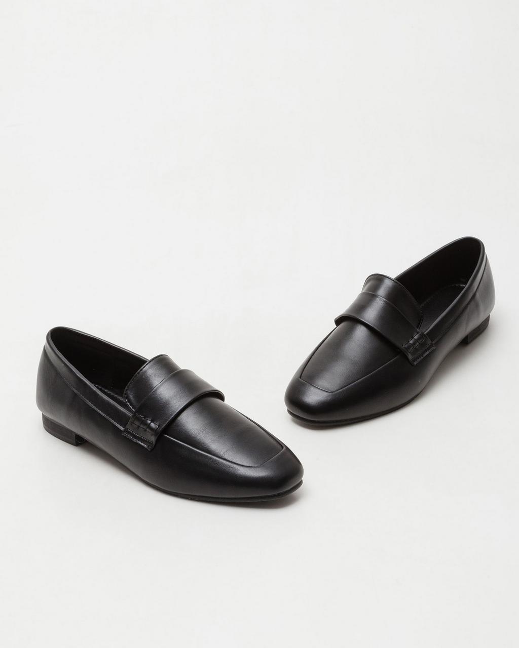 Floor - Black()
