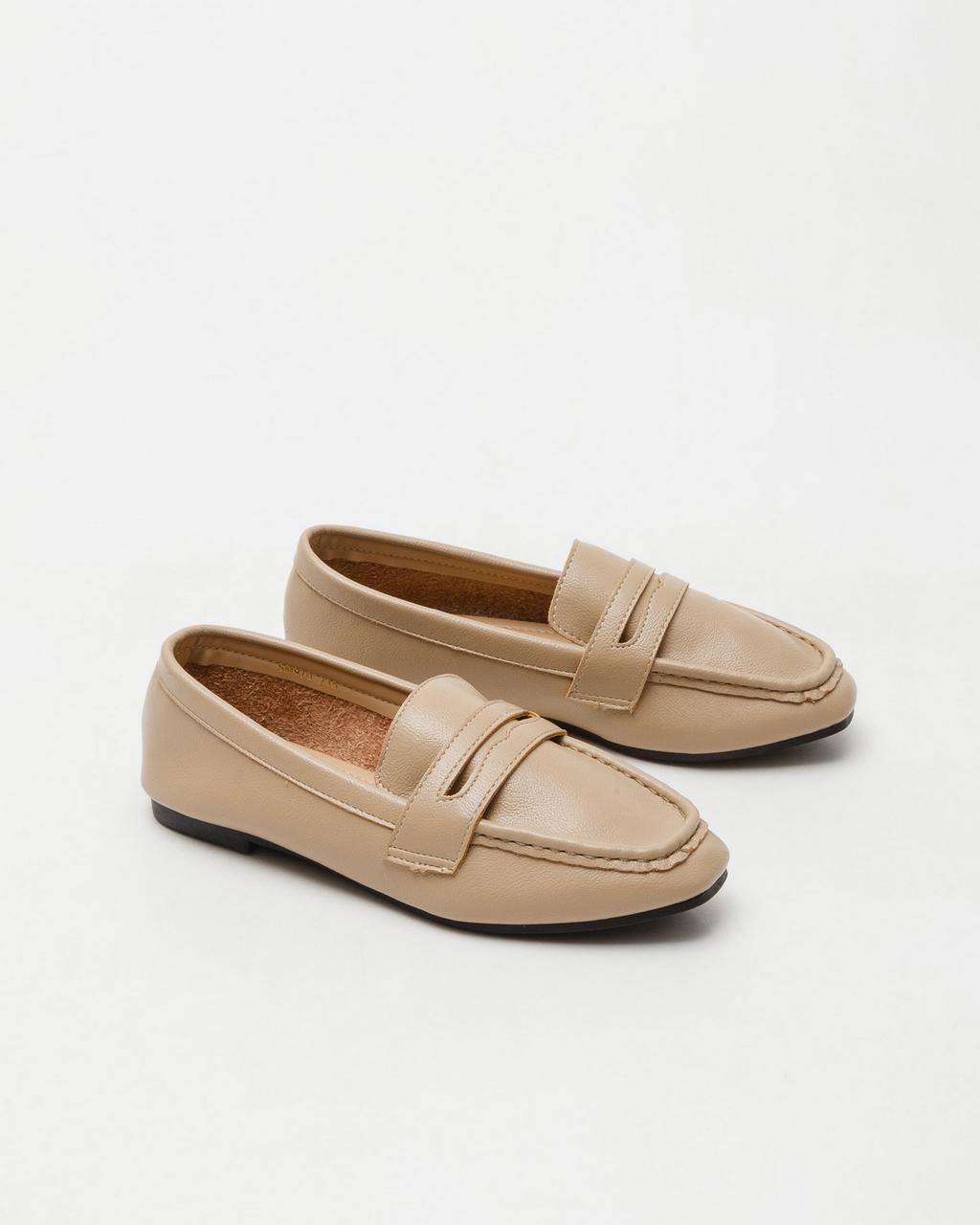 Pyne-01 - Beige()
