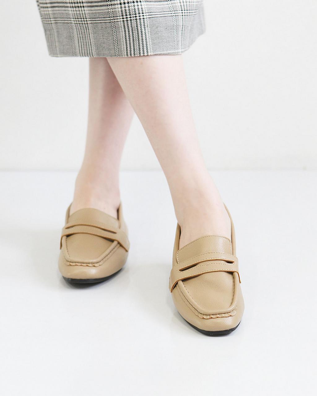 Pyne-01 - Beige()