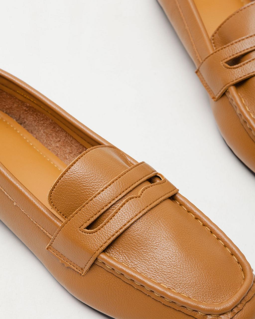 Pyne-01 - Brown()