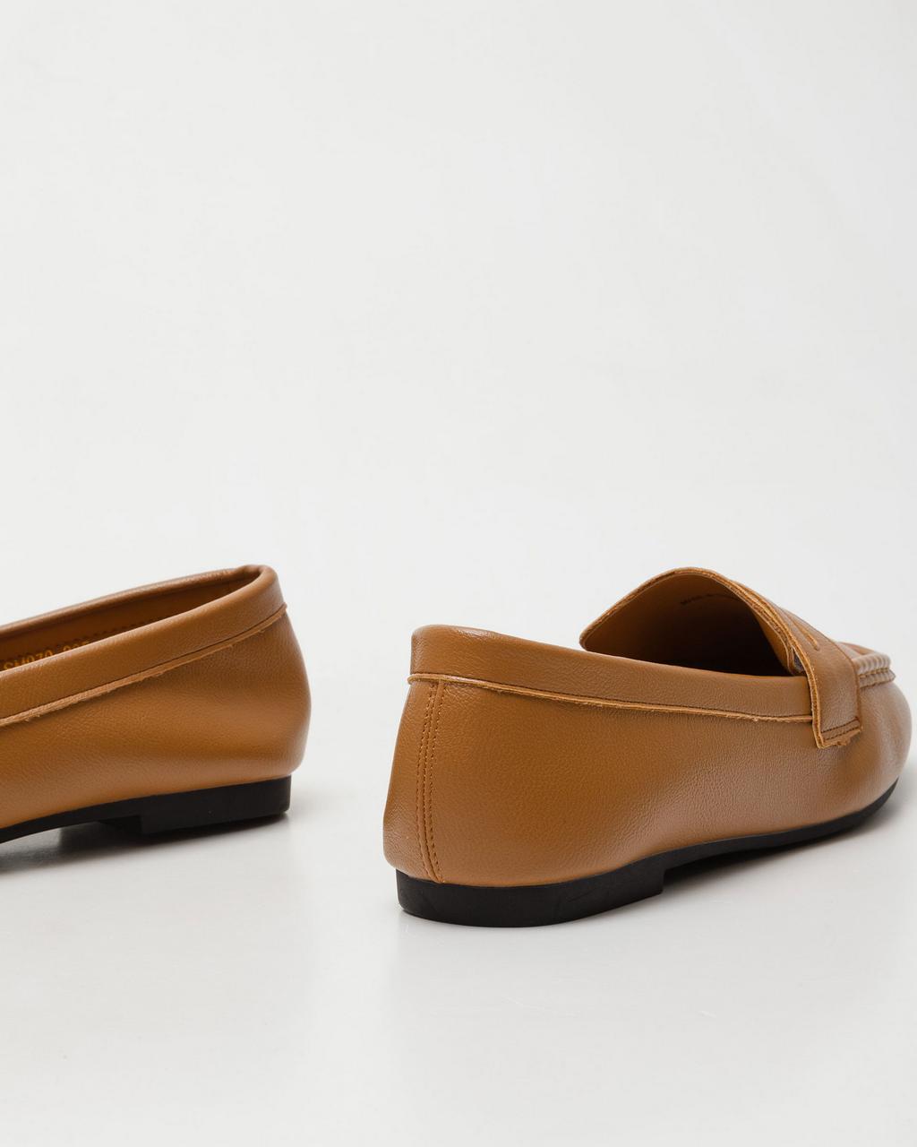 Pyne-01 - Brown()