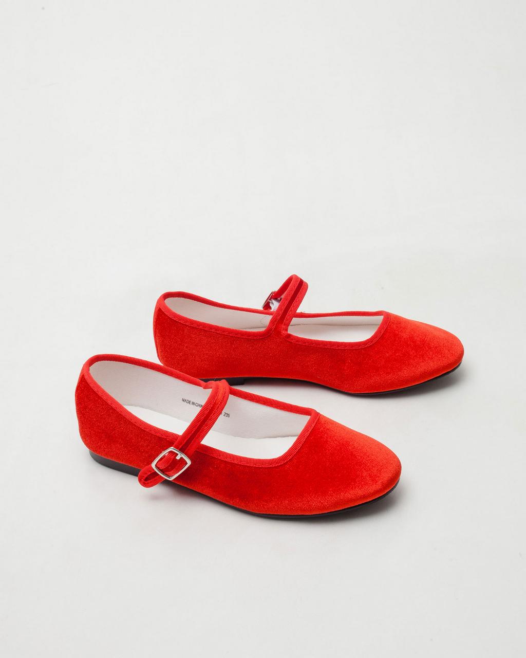 Katy-101 - Red()