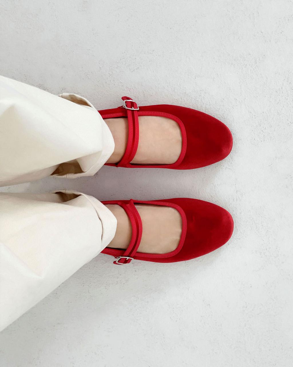 Katy-101 - Red()