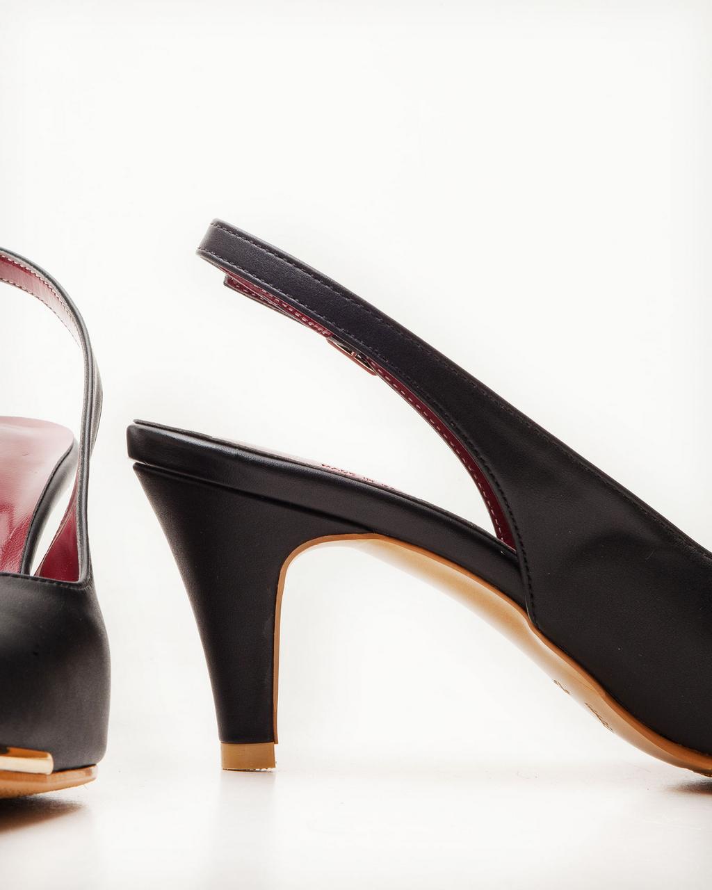 Breeze-70 - Black()